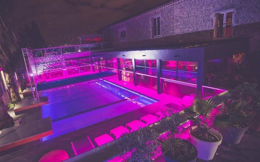 Mas La Farelle Gite, Fitness & Salle De Jeux Gratuite & Spa En Supplement Nîmes Exterior photo