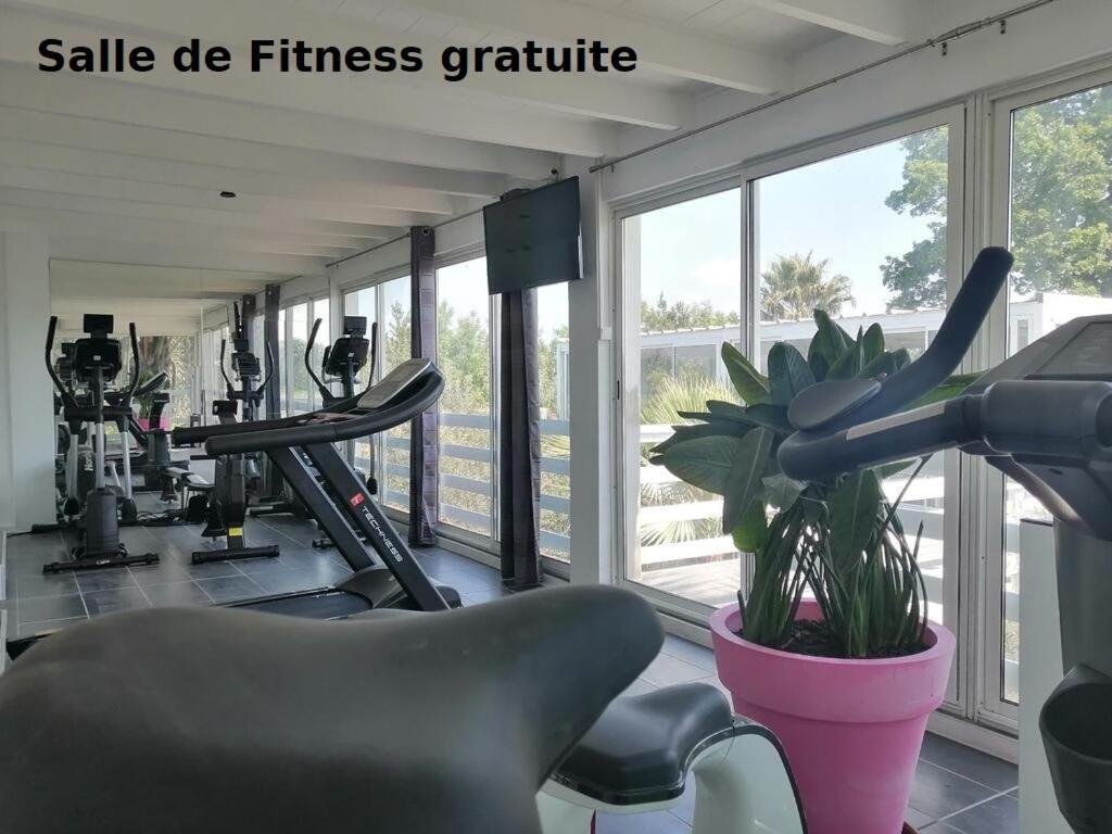 Mas La Farelle Gite, Fitness & Salle De Jeux Gratuite & Spa En Supplement Nîmes Exterior photo